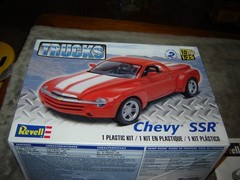 Revell 85-4052 Model Kit CHEVY SSR Box opened kit Factory Sealed 1/25 scale 2013