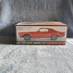 AMT 1970 1/2 Chevy Chevrolet Camaro Z28 1:25 Scale Plastic Model Car Kit 635