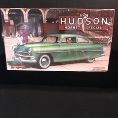 MOEBIUS 1214 1954 HUDSON HORNET SPECIAL MODEL KIT-NOB-1/25 SCALE