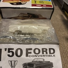 AMT 1950 FORD CONVERTIBLE SHOWBOAT 1/25 SCALE CUSTOMIZING KIT Never Built
