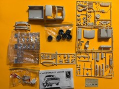 CHEVROLET C1500 454 SS PICKUP TRUCK MODEL KIT AMT ERTL 1/25 SCALE NEW COOL LOOK!