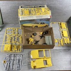 Revell Porsche 914 Yellow 1:25 Plastic Car Model Kit H-1317 1971