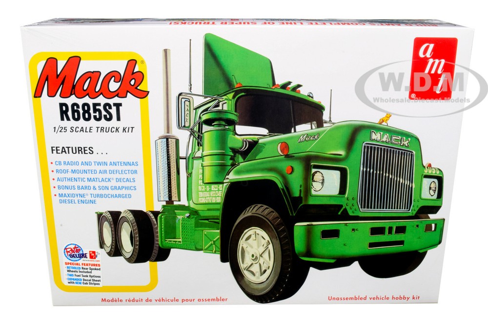 SKILL 3 MODEL KIT MACK R685ST SEMI TRACTOR TRUCK 1/25 SCALE MODEL BY AMT AMT1039