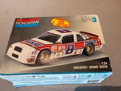 Vintage Monogram 2940 Snickers Buick Regal 1:24 NASCAR Stock Car Car Model Kit