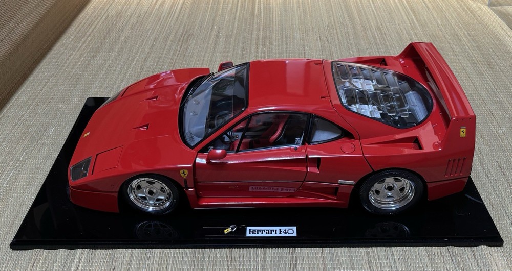 FERRARI F40 POCHER RIVAROSSI 1/8 Scale Die Cast Model Built