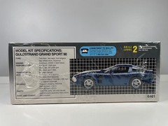 AMT ERTL Guldstrand Grand Sport 90 and Corvette Stingray III Snapfast 1:25 BUNDL