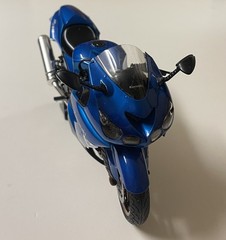 BUILT – Tamiya 1/12 Kawasaki ZZR1400 / ZX-14