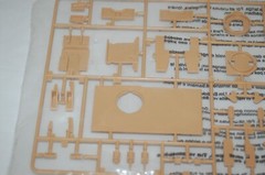 1/35 PARTS SPRUE C FROM ESCI LAV-25 TUA IN SEALED BAG LAUNCHER & HULL PARTS
