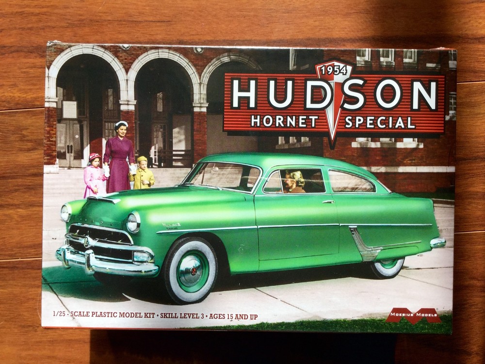 MOEBIUS MODELS 1/25 1954 HUDSON HORNET SPECIAL MODEL KIT ITEM # 1214 F/S NEW !