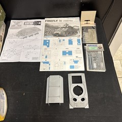 Dragon 9037 1/35 Sherman Firefly IC Hybrid Hull Tank Kit