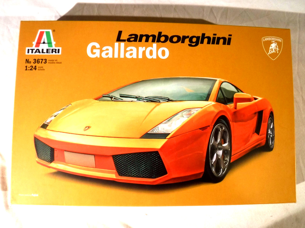 1/24 Italeri Lamborghini Gallardo Sports Car / Race Car Parts by Fujimi # 3673