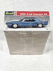 💥💥REVELL 1969 Z-28 CAMARO RS FACTORY SEALED MOLDED IN BLUE 1/25 SCALE💥💥 READ