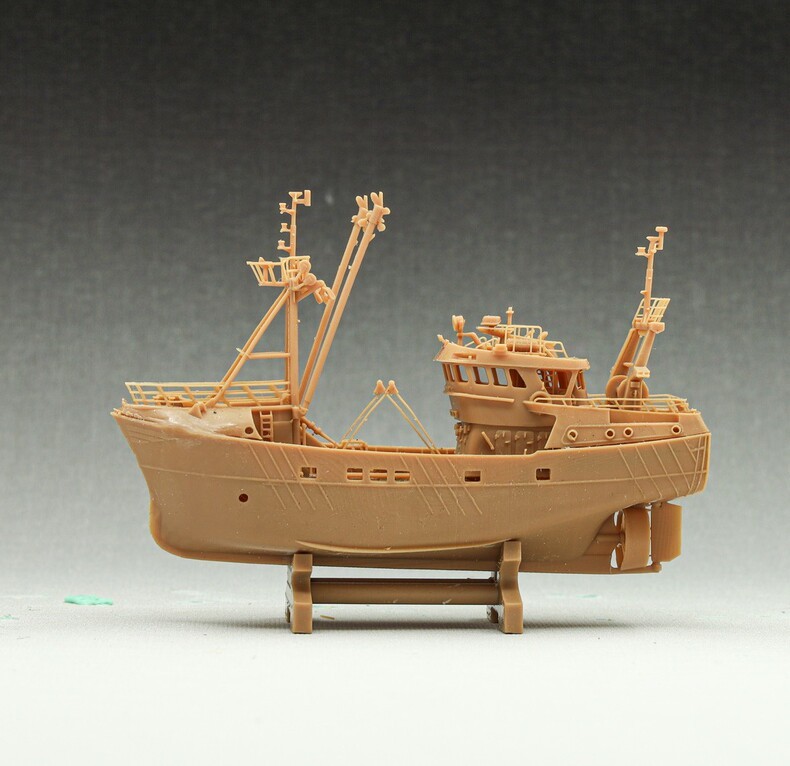 Customized 1/200 Scale Netherlands Fishing Boat Unpainted