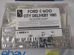 AMT 1:25 Scale Ford C-600 City Delivery Pepsi-Cola Boxed Model Kit