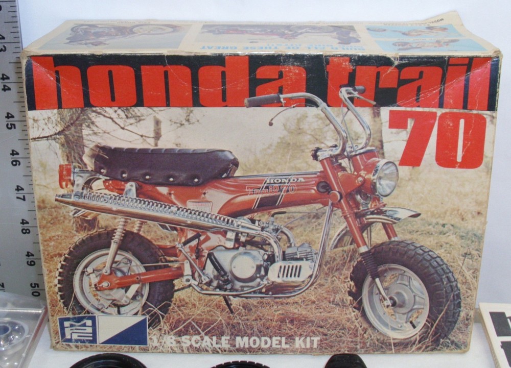 MPC HONDA TRAIL 70 MINI BIKE MOTORCYCLE MODEL KIT 1:8 BOXED 1-1422
