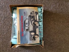 Vintage 1995 NIOB Monogram ‘50 Ford Pickup 1:25 Scale Model Kit 2457