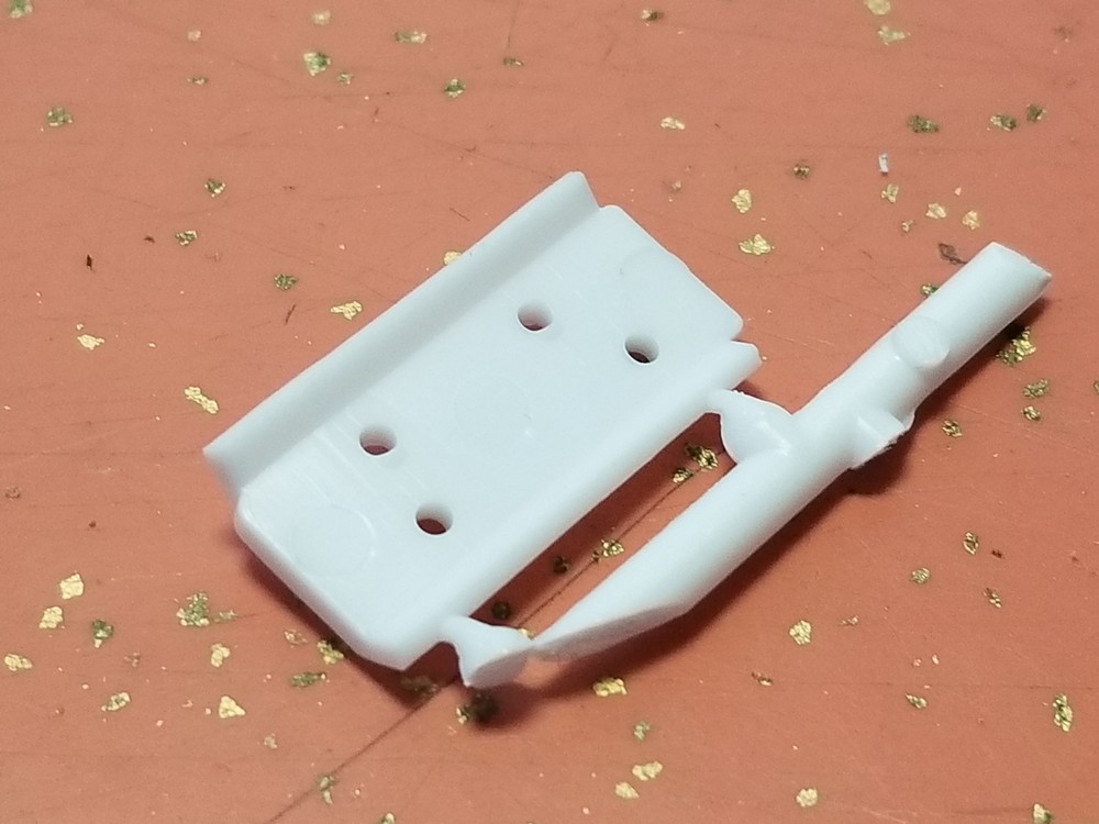 Roamin Chariot 454 INTAKE MANIFOLD from 1:25 AMT Model Kit