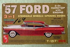 AMT 1957 Ford Fairlane 500 Hardtop Customizing 1/25 Scale Kit T-157-200 (1962)
