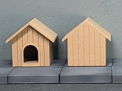1/24 1/25 Scale Large Dog House – Diorama Accessory (G Scale, set of 2)