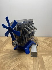 Discovery Mindblown Model Engine Building Kit 4 Cylinder Combustion (FOR PARTS )