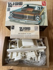 Vintage 1970’s Model Car Kit Lot of 8 Revell AMT Testors 1:25 1/25 1 sealed EXC