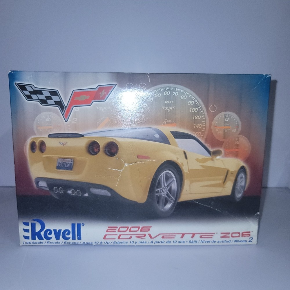 Revell 2006 Chevrolet Corvette Z06 1:25 Scale Plastic Model Kit Unassembled