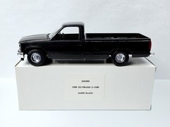 1988 CHEVROLET SILVERADO C-1500 SABRE BLACK PROMO MODEL KIT IN BOX VERY NICE!!!