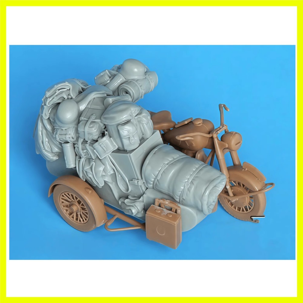 1/35 Cast Resin Model Assembly Kit, Three Wheeled Motorcycle Wrapped in Debri…