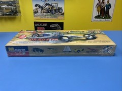 MONOGRAM “SLINGSHOT” DRAGSTER drag strip racer #0789 Released in 1995 NEW