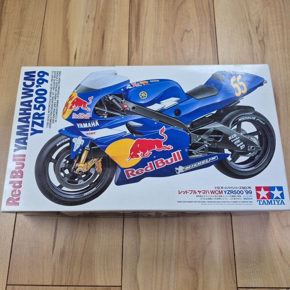 TAMIYA 1/12 scale Red Bull YAMAHA YZR500 99 WCM model kit