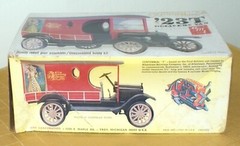 1923 Model T Budweiser Delivery Van NIB Model Kit 1/25 100th Anniversary Edition