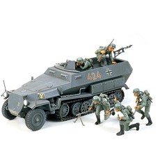 Tamiya USA TAM35020 1/35 German Hanomag SdKfz Plastic Model