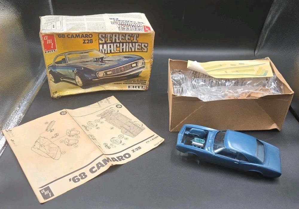 AMT ERTL 1968 Camaro Z28 Street Machines 1/25 Model Kit Open Started Body Engine