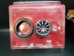 Nissan GT-R R35 Eaglemoss 1:8 scale issue #1 And #2 New.