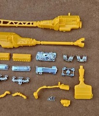 Monogram 1/24 1987 CHEVY CORVETTE ROADSTER INDYCAR OFFICIAL PACE CAR ENGINE