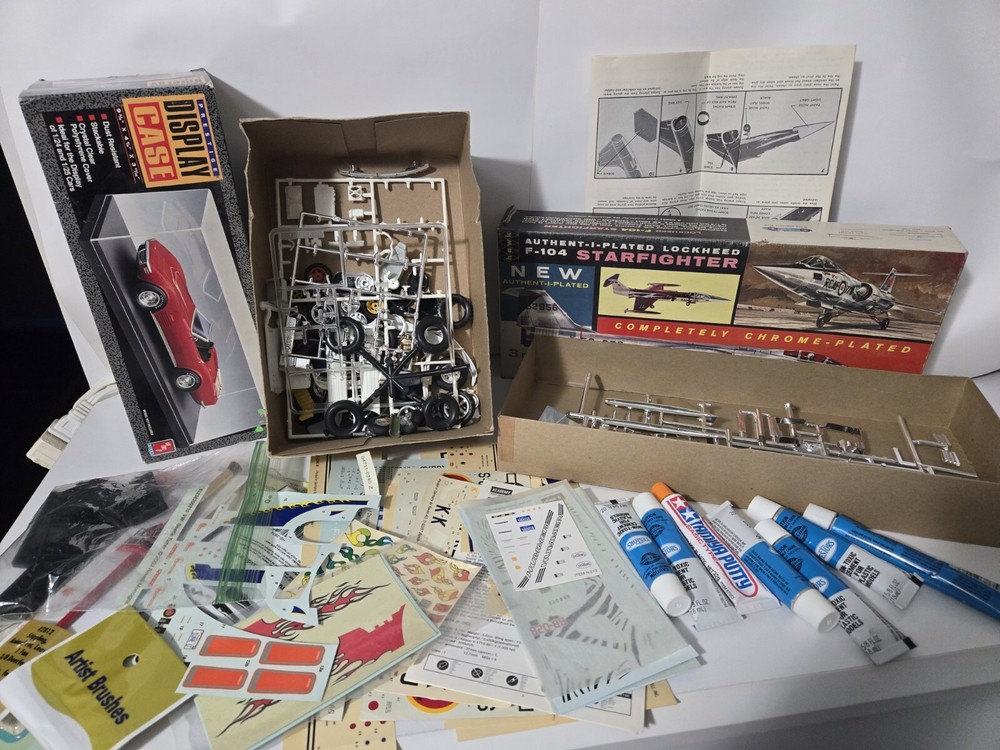 Lot Of Models & Parts See Discription
