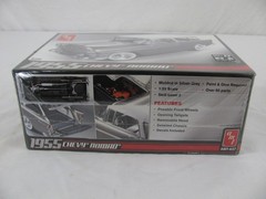 Round 2 AMT 1/25 Scale 1955 Chevrolet Nomad Wagon Model Car Kit #AMT-637 NOS