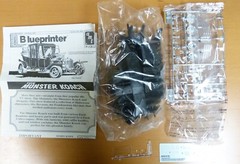 1/25 AMT Blueprinter The Munsters 2 Pack – New – Complete – Sealed Parts