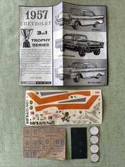 AMT 1957 Chevy 2-Dr 3-in-1 Hardtop 1/25 Scale Kit T-757-200 (1963) NIOB