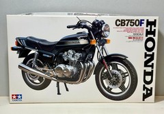 TAMIYA 16020 1/6 Scale HONDA CB750F (Body color: Metallic Red)
