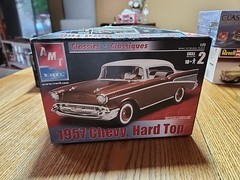 AMT Ertl 1957 Chevy Hard Top Model Kit 31543 Open Box