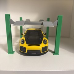 4 post model car lift 1:24 1:25 scale Green/ Gary Assembly required. Paintable!