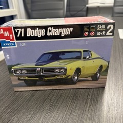 Amt model car kit 71 Dodge Charger 30053 Sealed