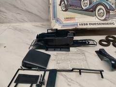 Lindberg Classic 1936 Duesenberg Plastic Model Kit no. 6607, 1/32 Scale,open Box