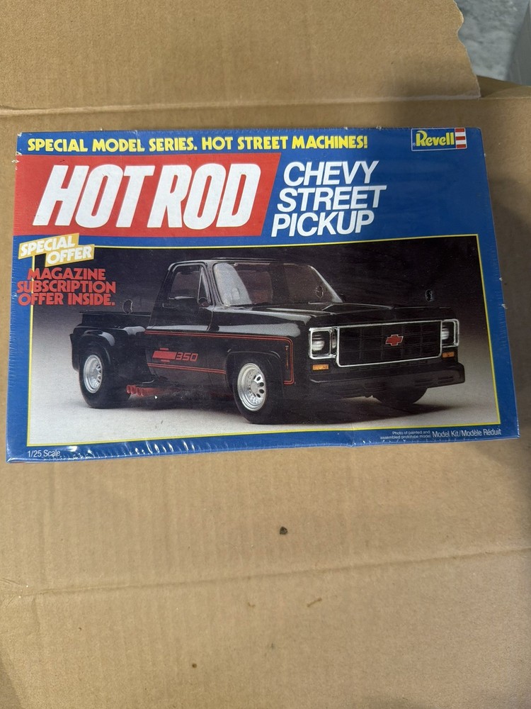 VTG REVELL HOT ROD CHEVY STREET PICKUP STEPSIDE 1/25 MODEL KIT #7135 SEALED HTF