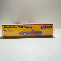 Italeri Testors #229 1:24 Scale Mercedes-Benz 300SL Cabriolet Plastic Kit Sealed