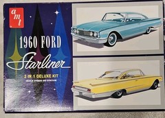 AMT 1:25 1960 Ford Starliner 2-in-1 Deluxe Plastic Model Kit Unassembled AMT604