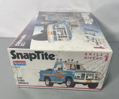 SnapTite Ford Bronco Skill 1 Snap Together Plastic Model Monogram NEW