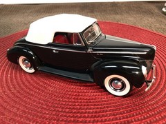 REVELL 1/25 1940 FORD CONVERTIBLE FACTORY BUILT BOX ART STUDIO DISPLAY MODEL