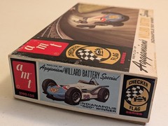 AMT Willard Battery Indy 500 Winner Indycar Race Car Plastic Model Kit